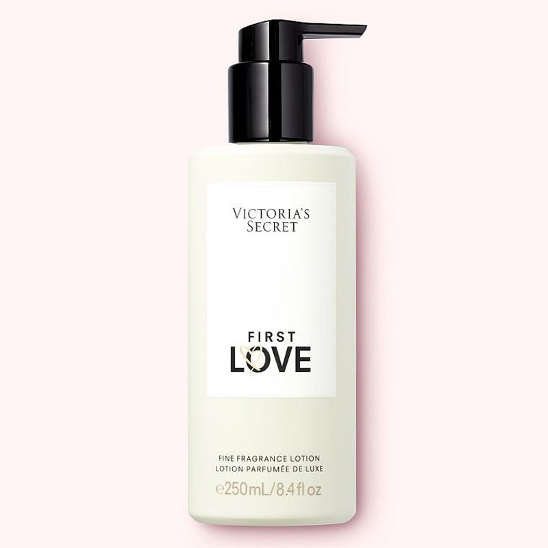 Lotion dưỡng da Victoria's Secret Fragrance Lotion - First Love, 250ml