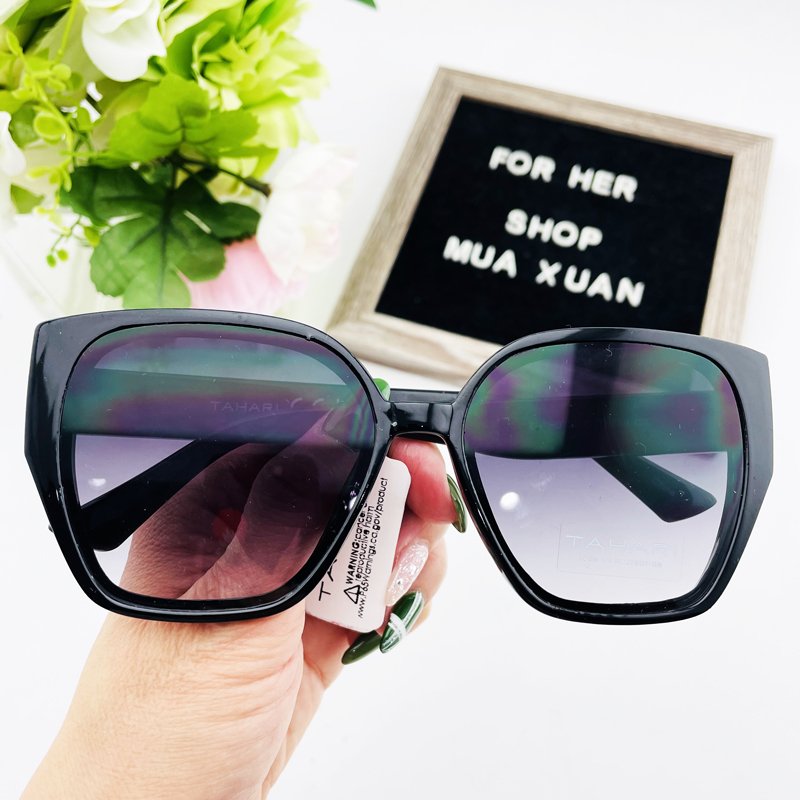 Kính mát Tahari Square Sunglasses - Black