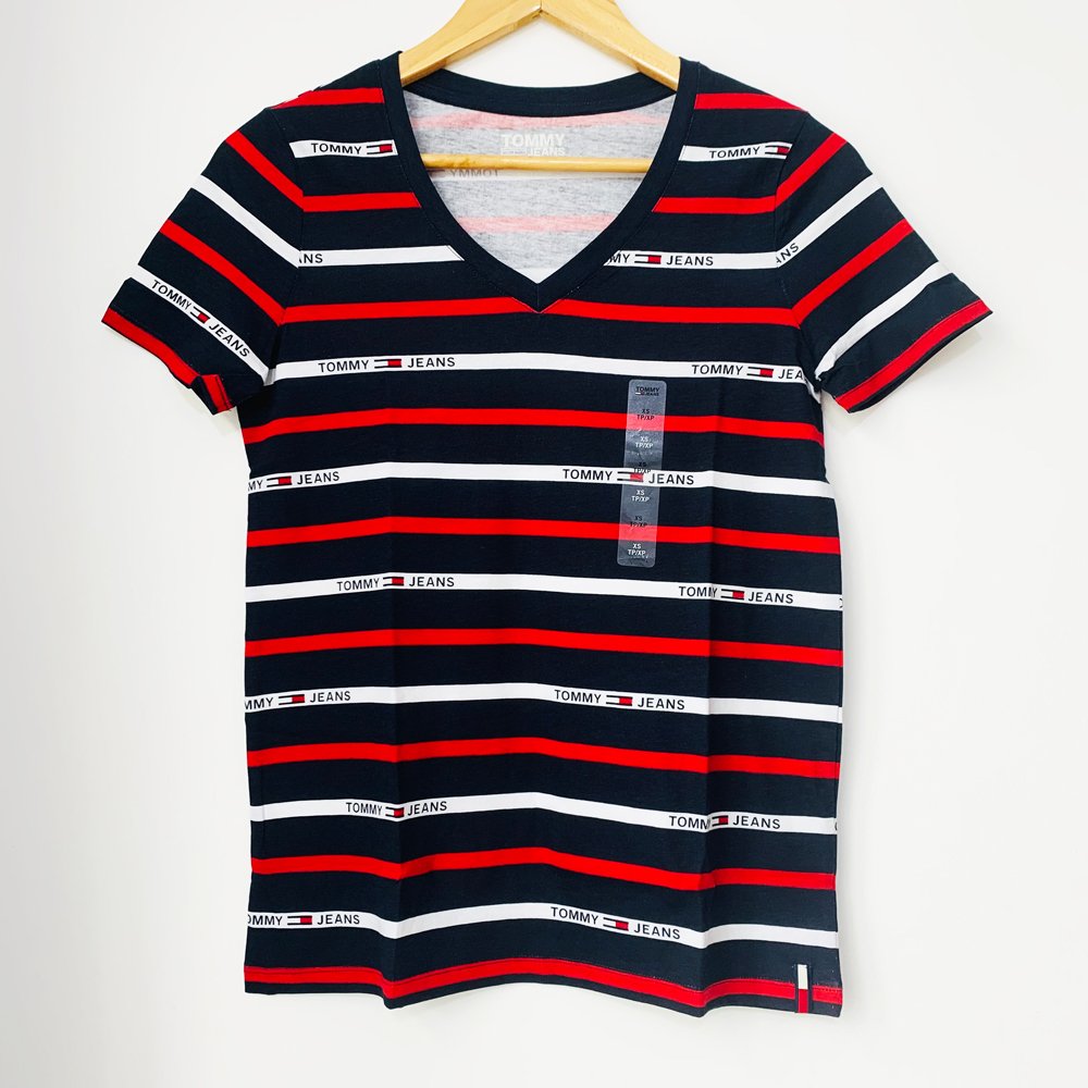 Áo Tommy Jeans Logo V-Neck T-Shirt - Black/White/Red, Size XS