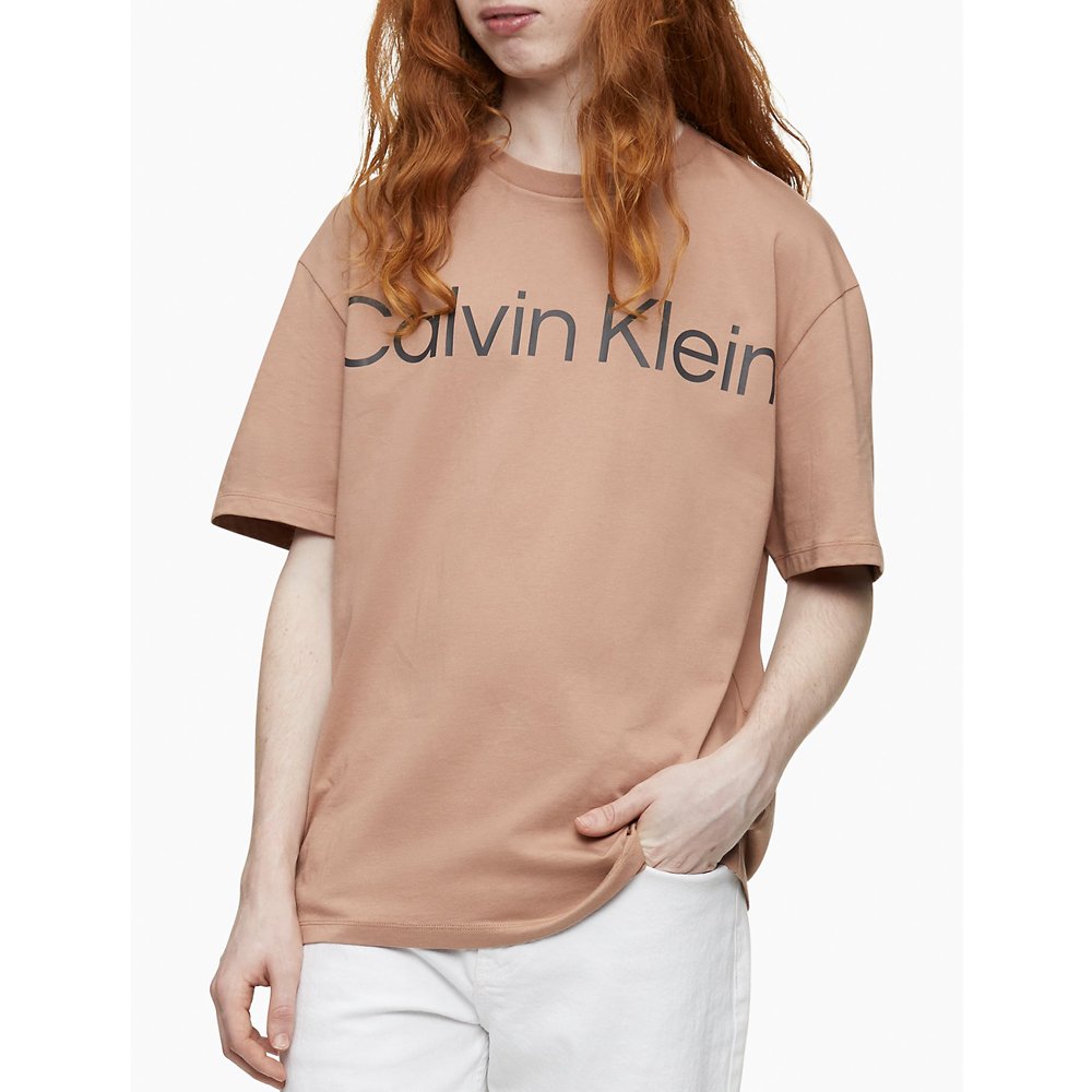 Áo Calvin Klein Relaxed Fit Standard Logo T-Shirt - Brown, Size S