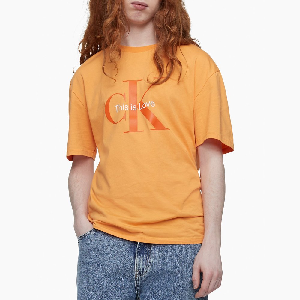 Áo Calvin Klein Pride Relaxed Fit Monogram Logo Crewneck T-Shirt - Orange Juice, Size L