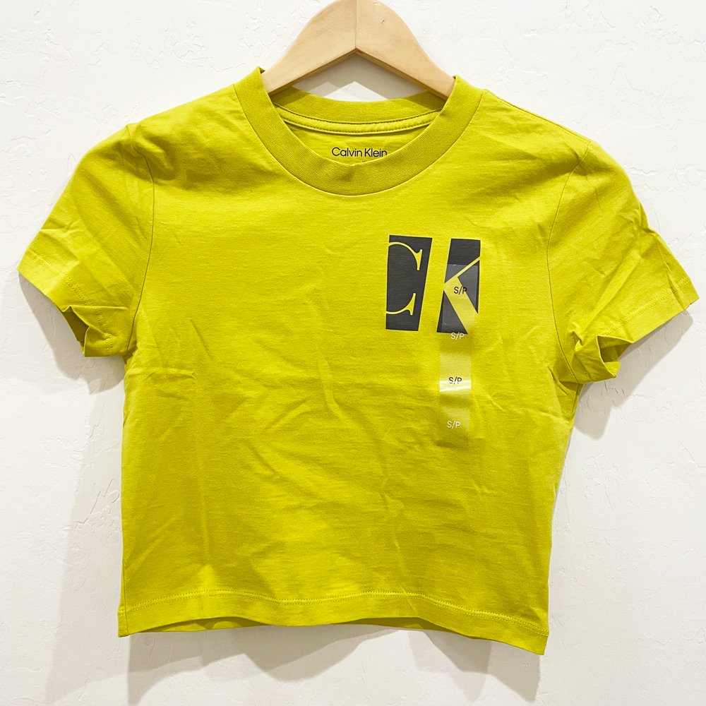 Áo Calvin Klein Monogram Logo Boxy Cropped - Lime, Size M