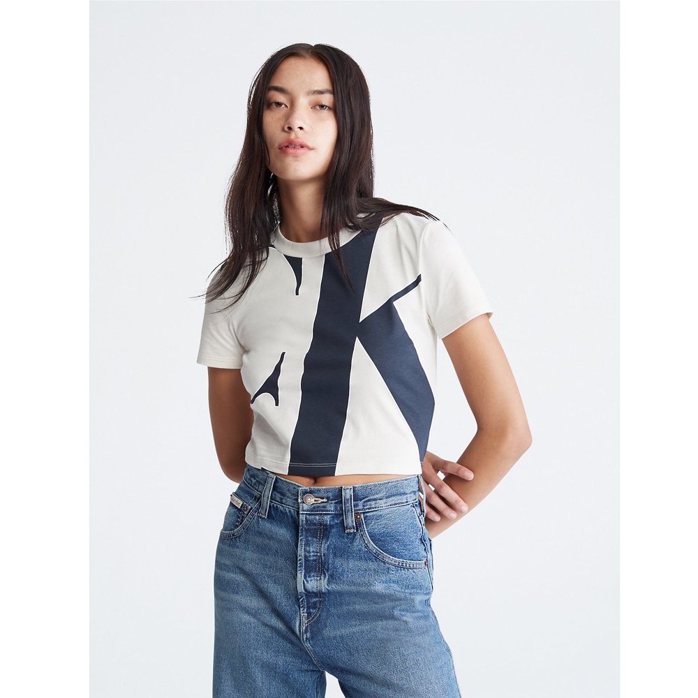 Áo Calvin Klein Slant Monogram Logo Cropped - White, Size S